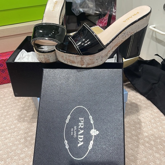 Size40Prada shoes!PattenLeather&cork heels - Picture 6 of 6